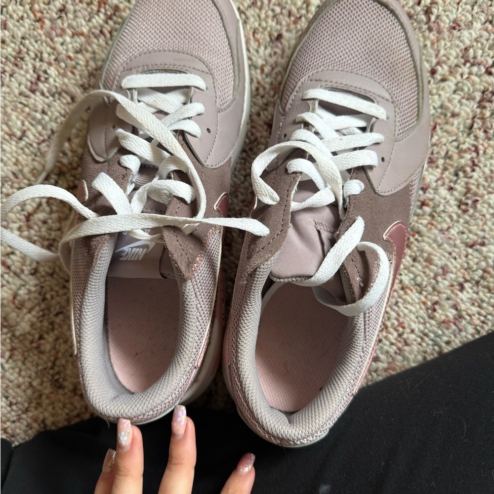 Nike Women's Dusty Pink AIR MAX 90